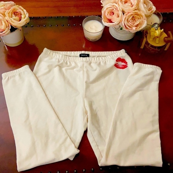 Wildfox Pants - Wildfox Knox smooches pant medium